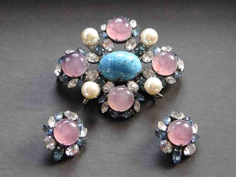 Schreiner pink and blue Schreiner pink and blue