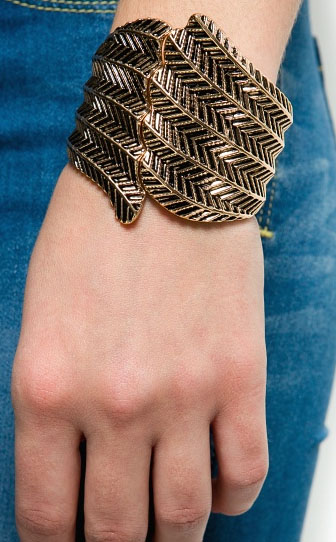 Mango feather cuff bracelet