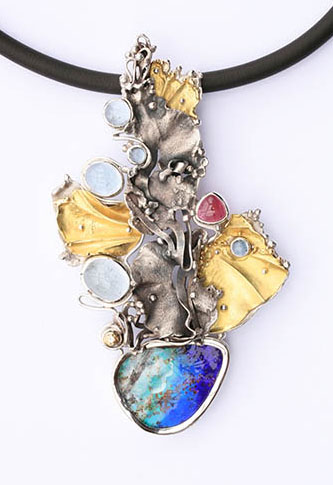 Eve Llyndorah pendant