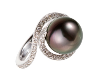 Schoeffel Pearl and Diamond ring