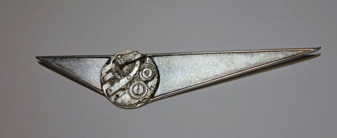 GoldschmiedeKarbe Brooch
