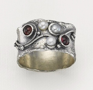 Pia Heart and Soul Ring