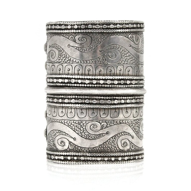 turkmen_silver_armband_1024x1024